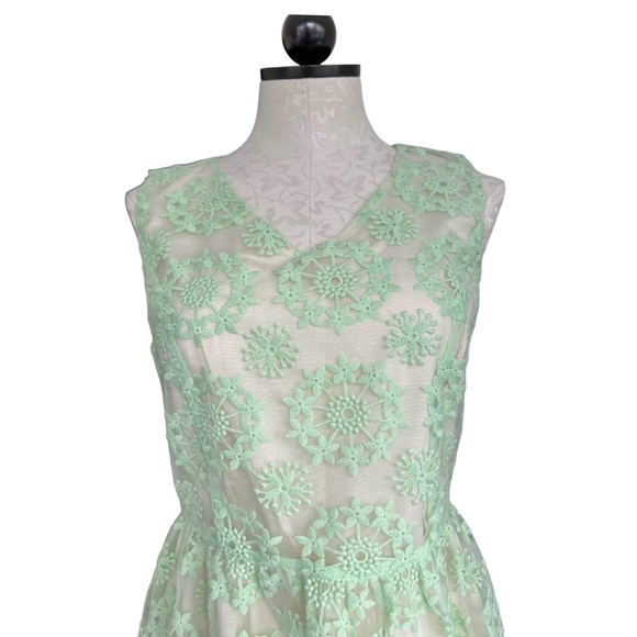 Ellison Green Lace Overlay Dress Sleeveless Zip - Picture 10 of 16